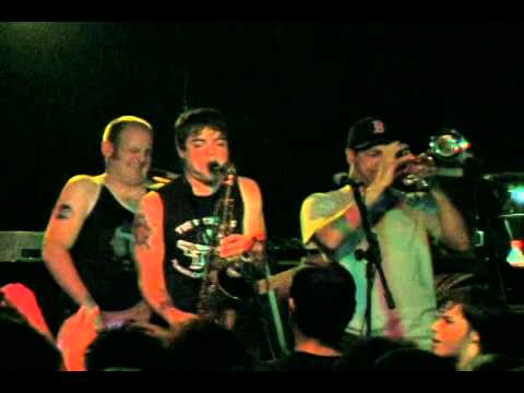 YouTube | Big D and the Kids Table | Summer of Ska | 2006